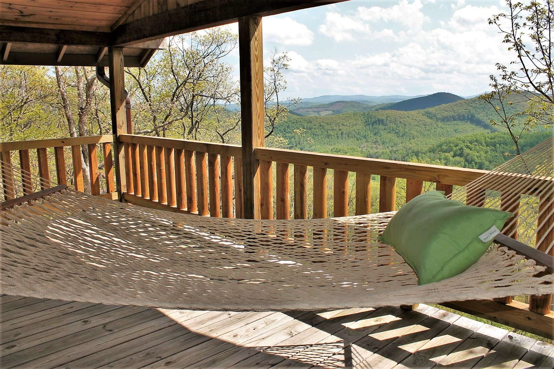 Image number 4 for the current listing