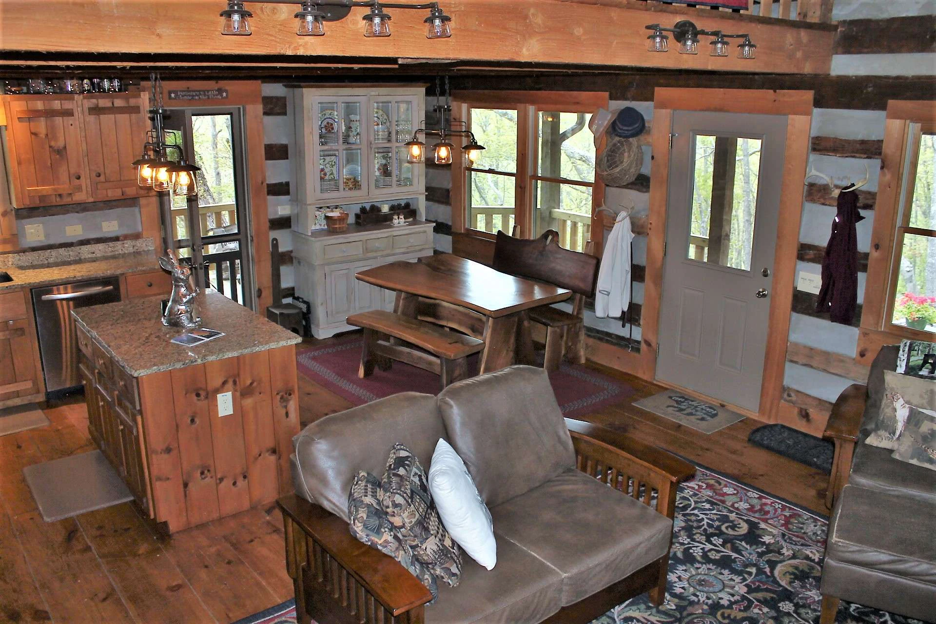 Image number 21 for the current listing