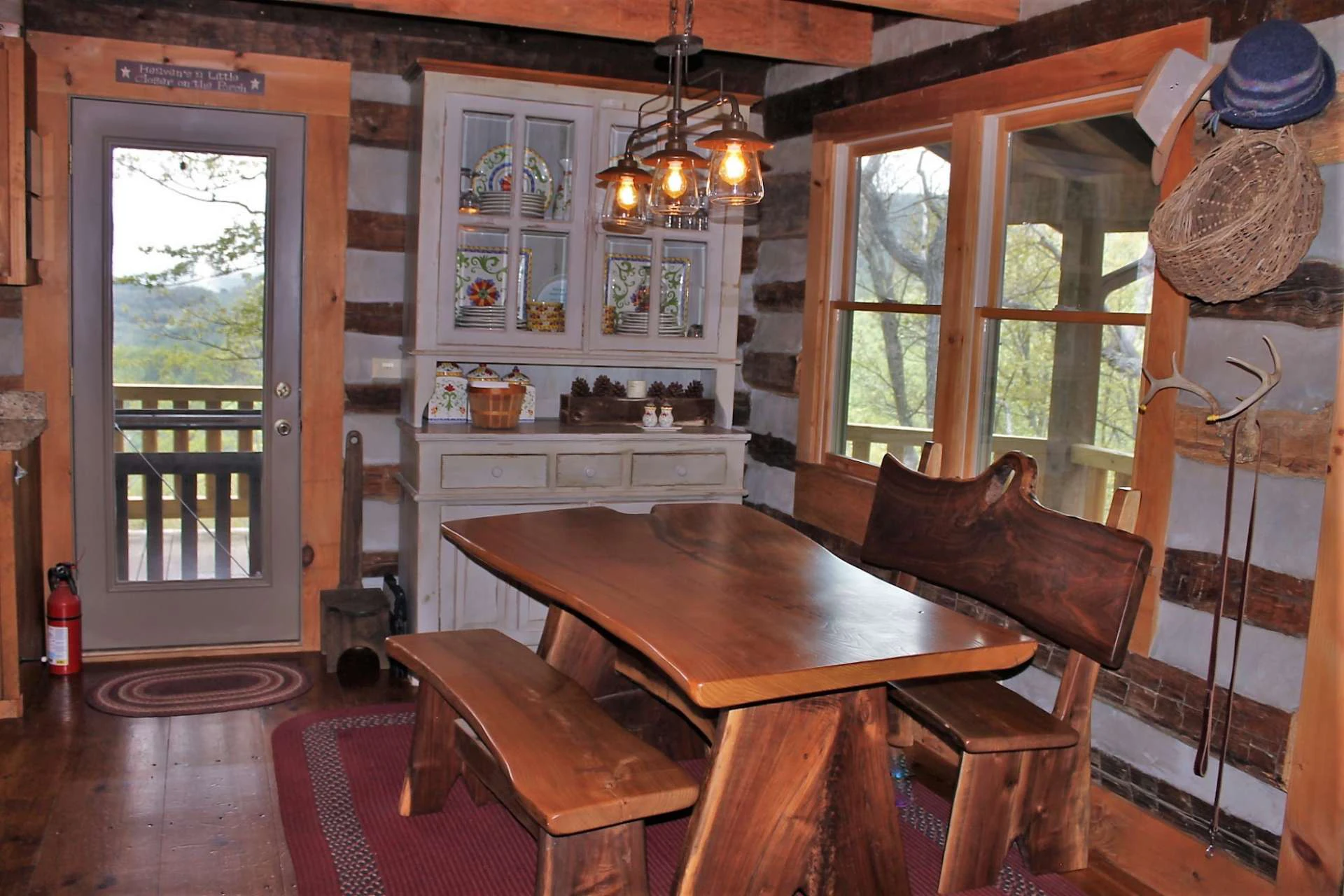 Image number 16 for the current listing