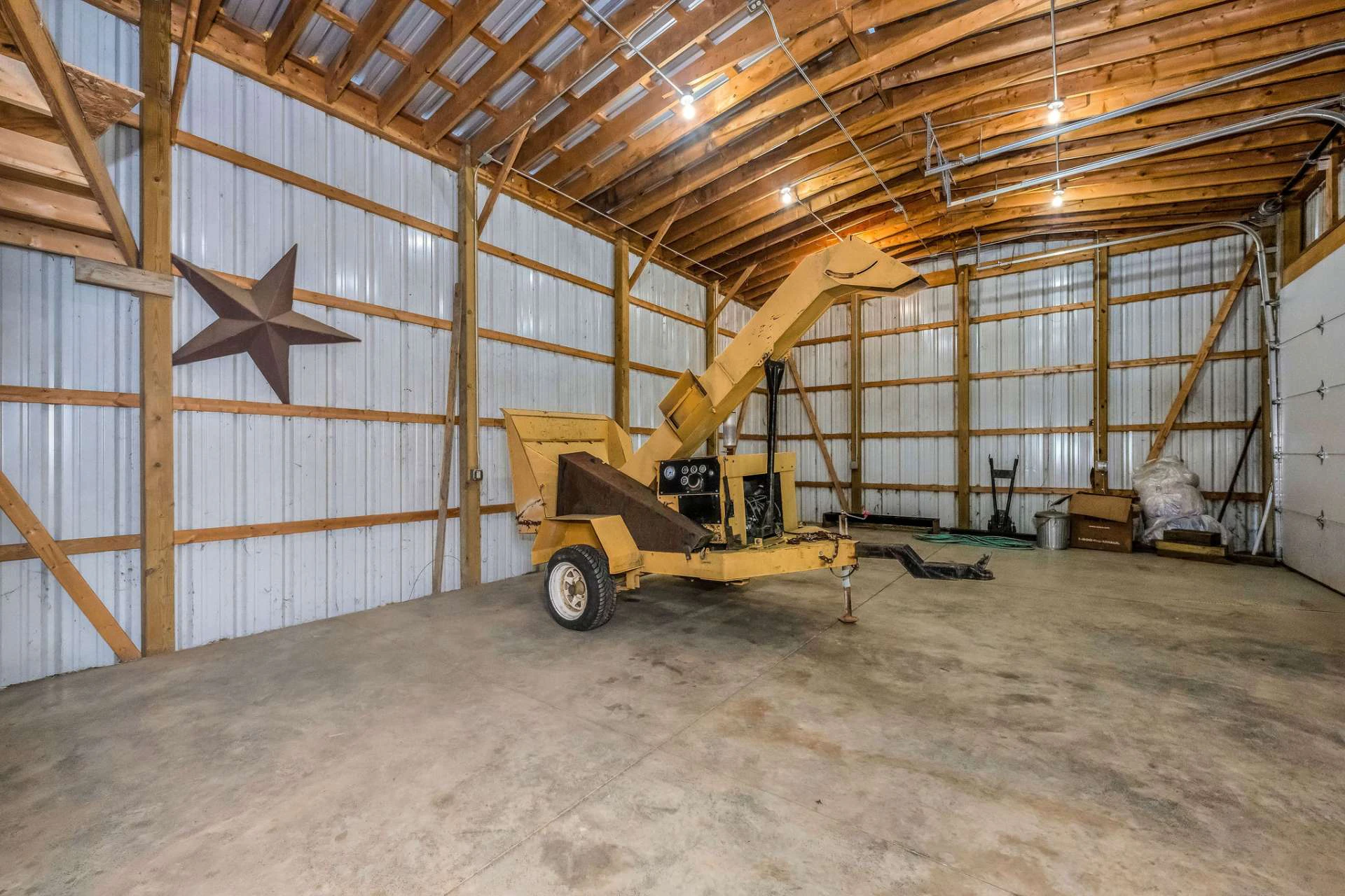 Image number 10 for the current listing