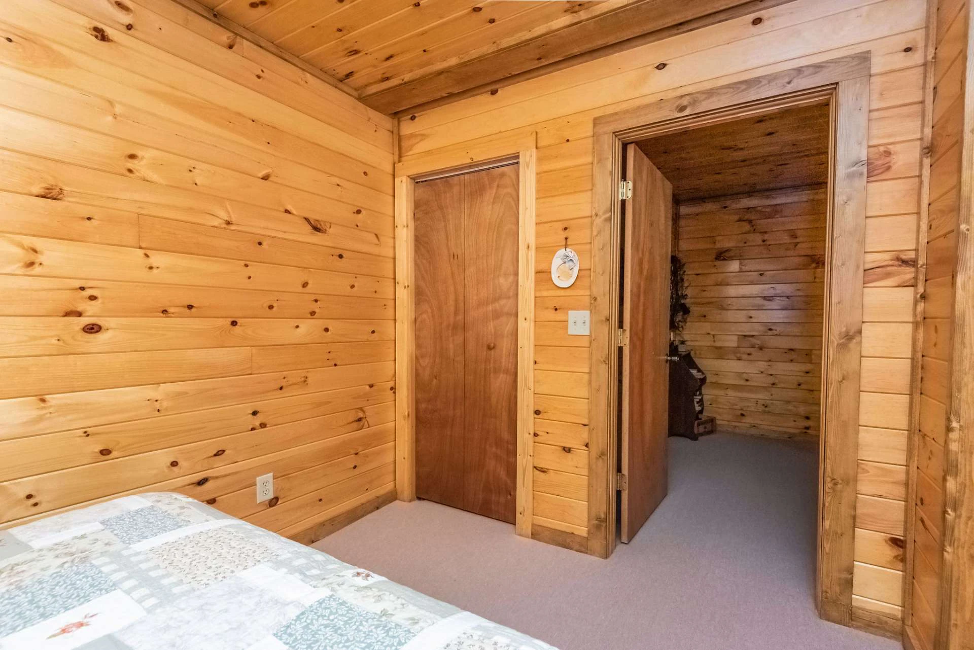 Image number 3 for the current listing