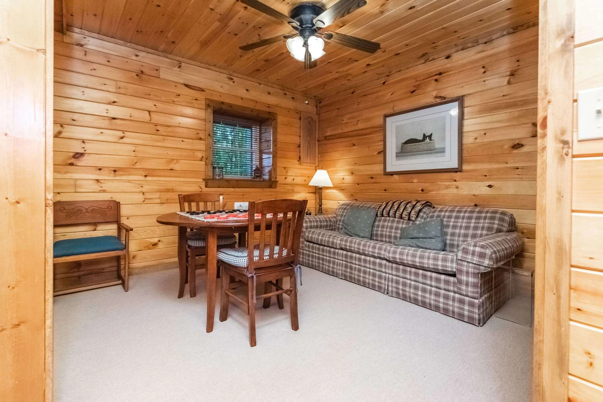 Image number 15 for the current listing