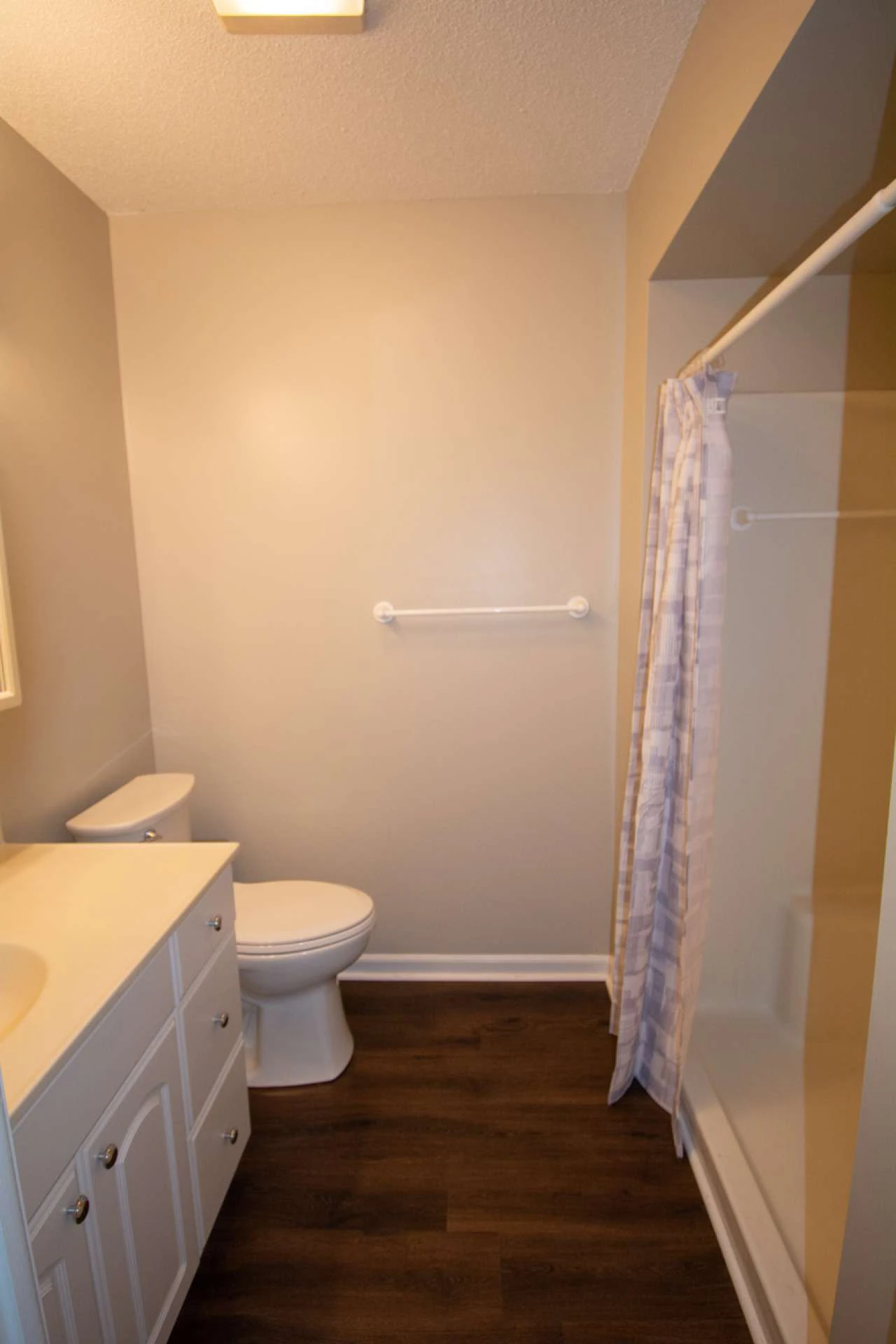 Image number 3 for the current listing