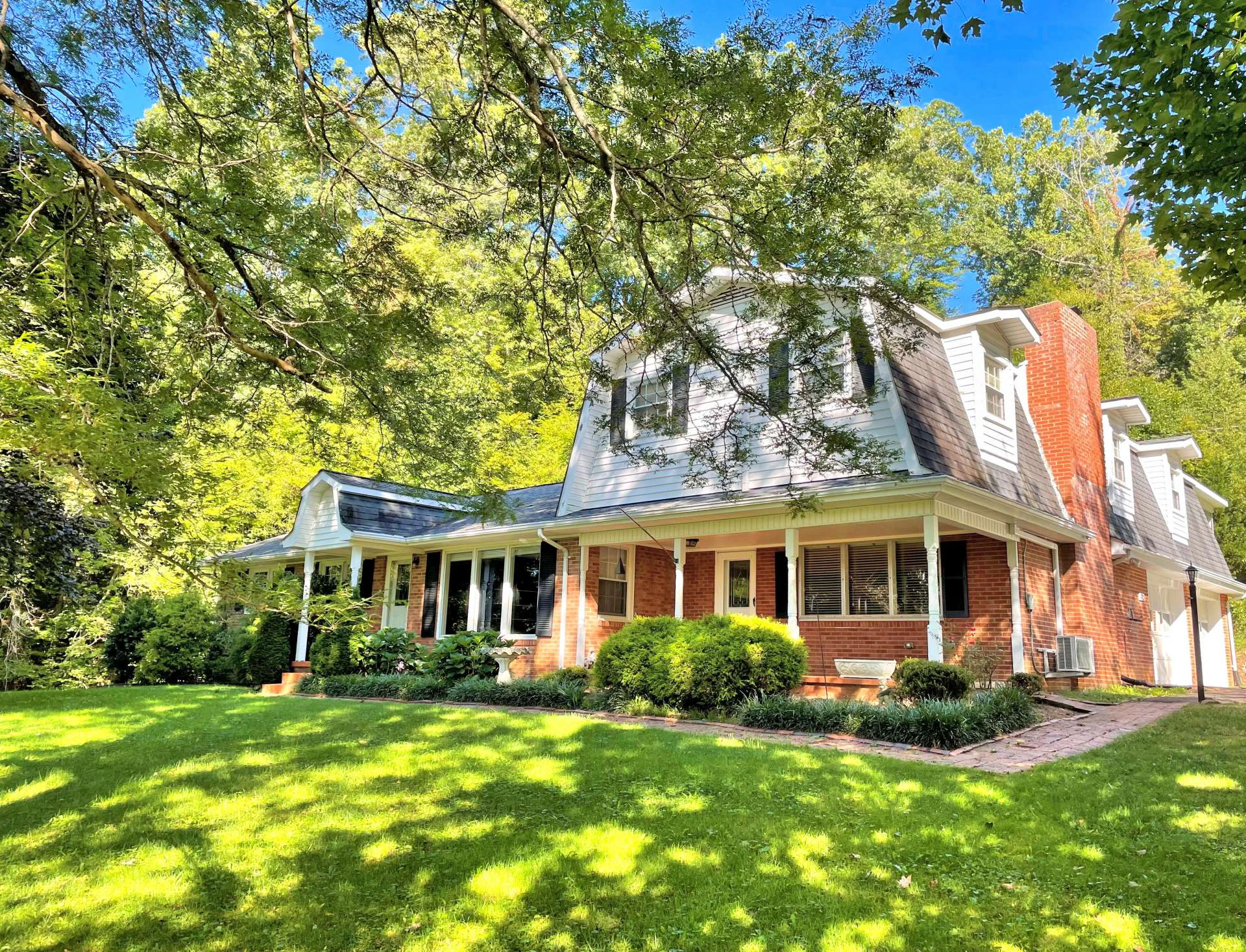 Image number 9 for the current listing