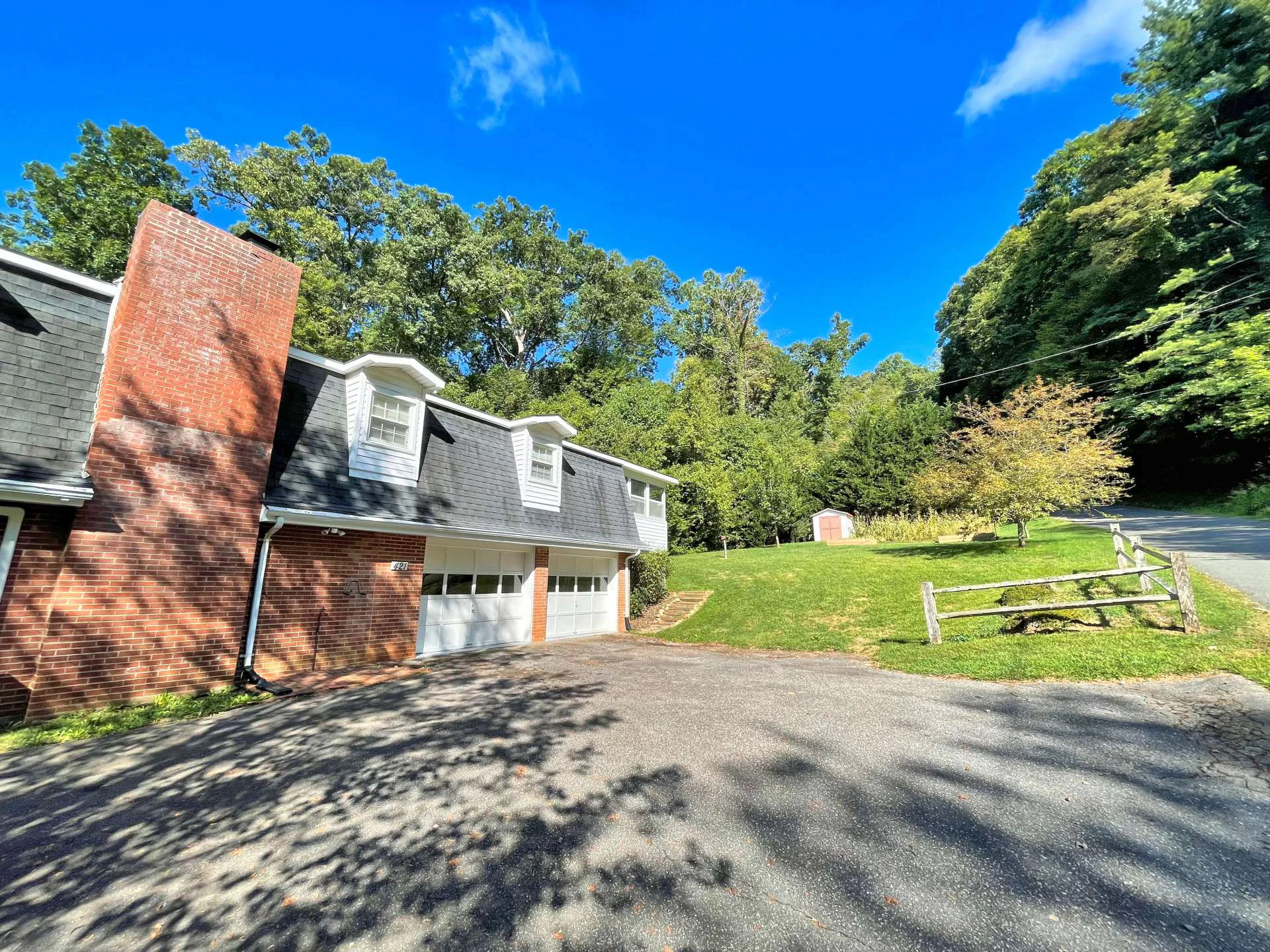 Image number 21 for the current listing