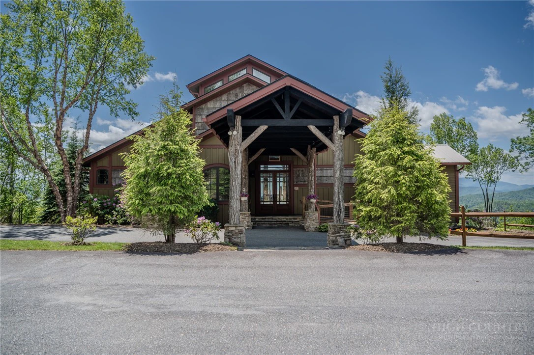 Image number 8 for the current listing
