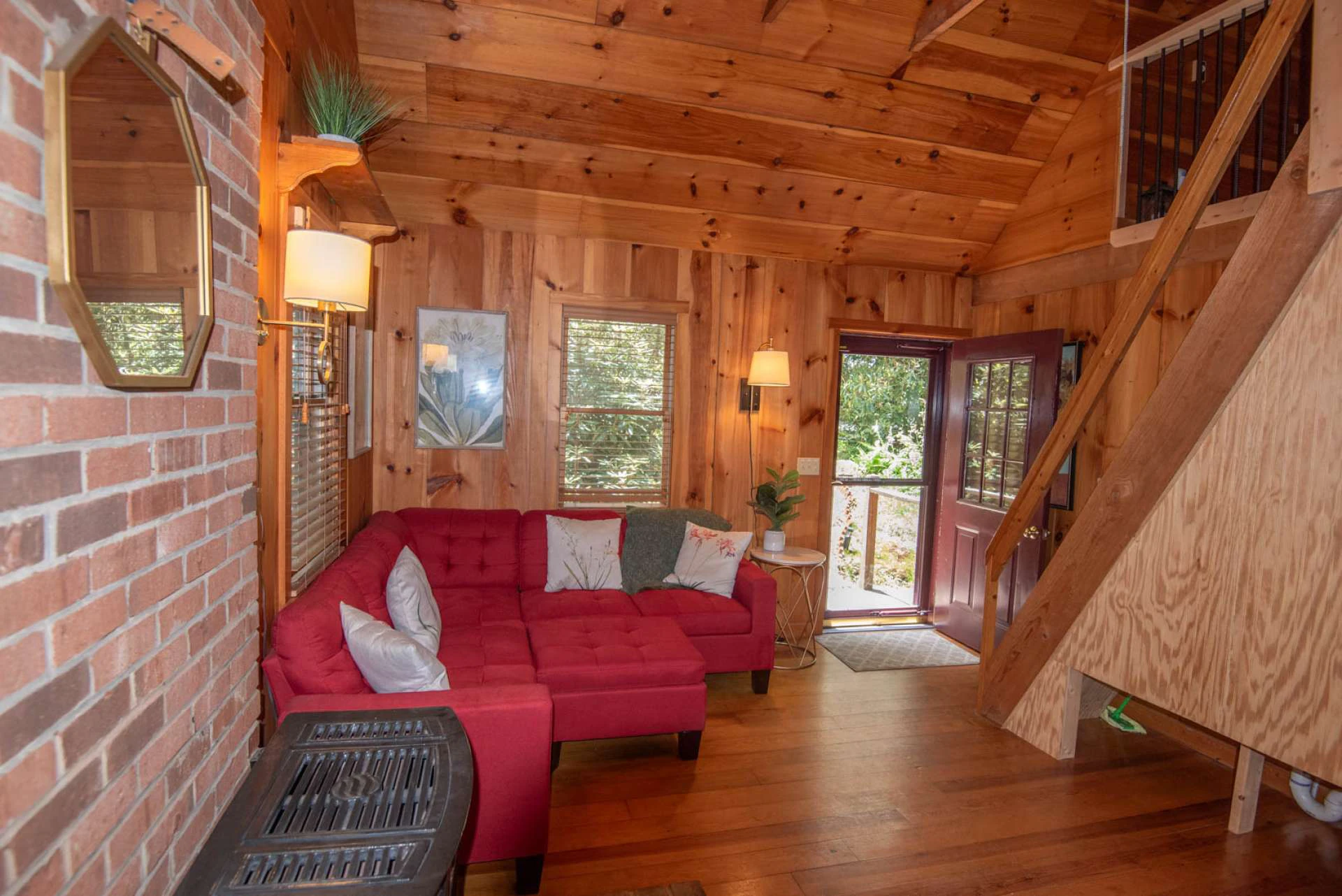 Image number 13 for the current listing