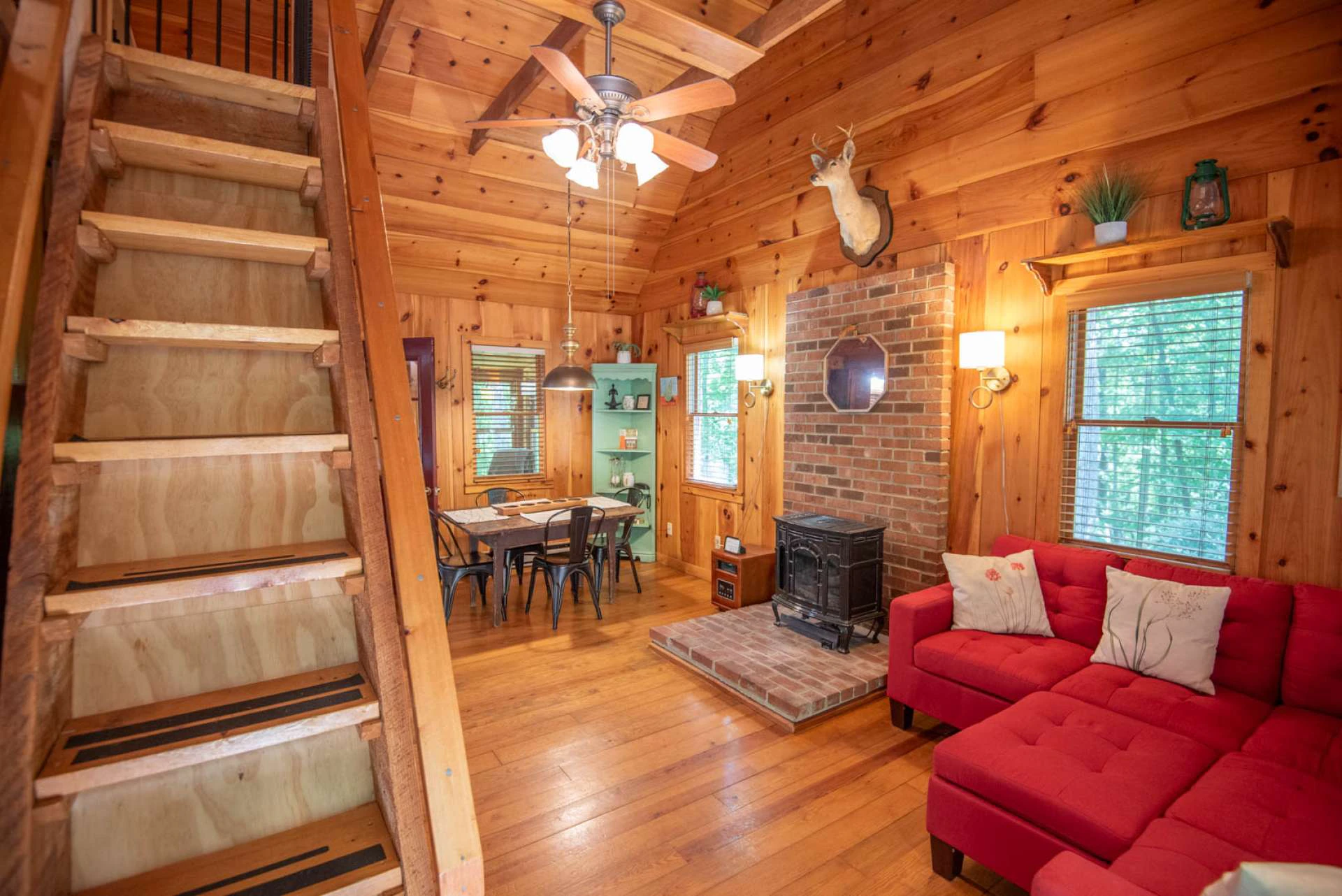 Image number 10 for the current listing