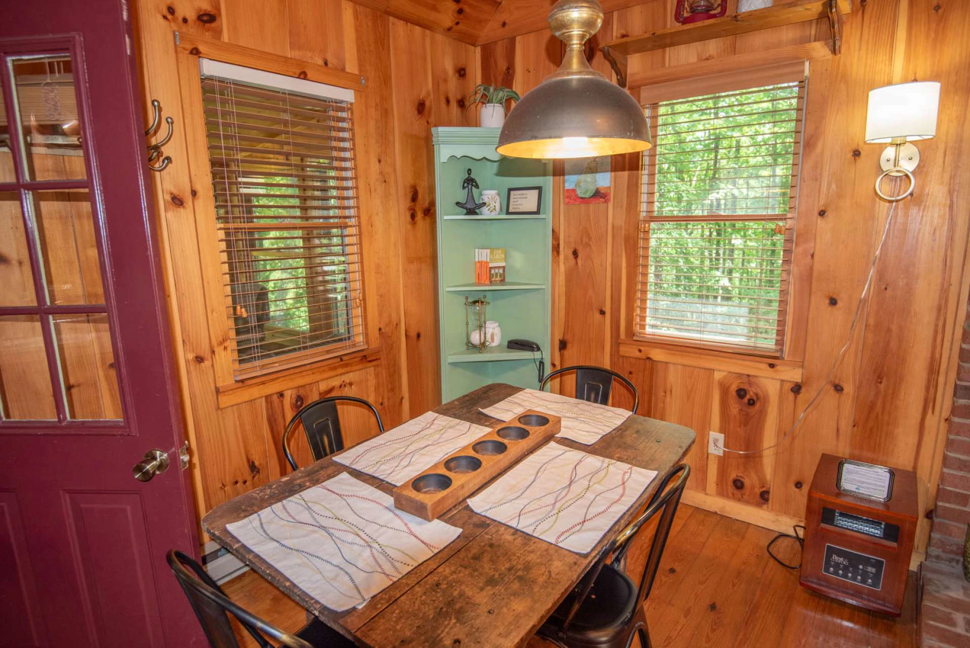 Image number 5 for the current listing