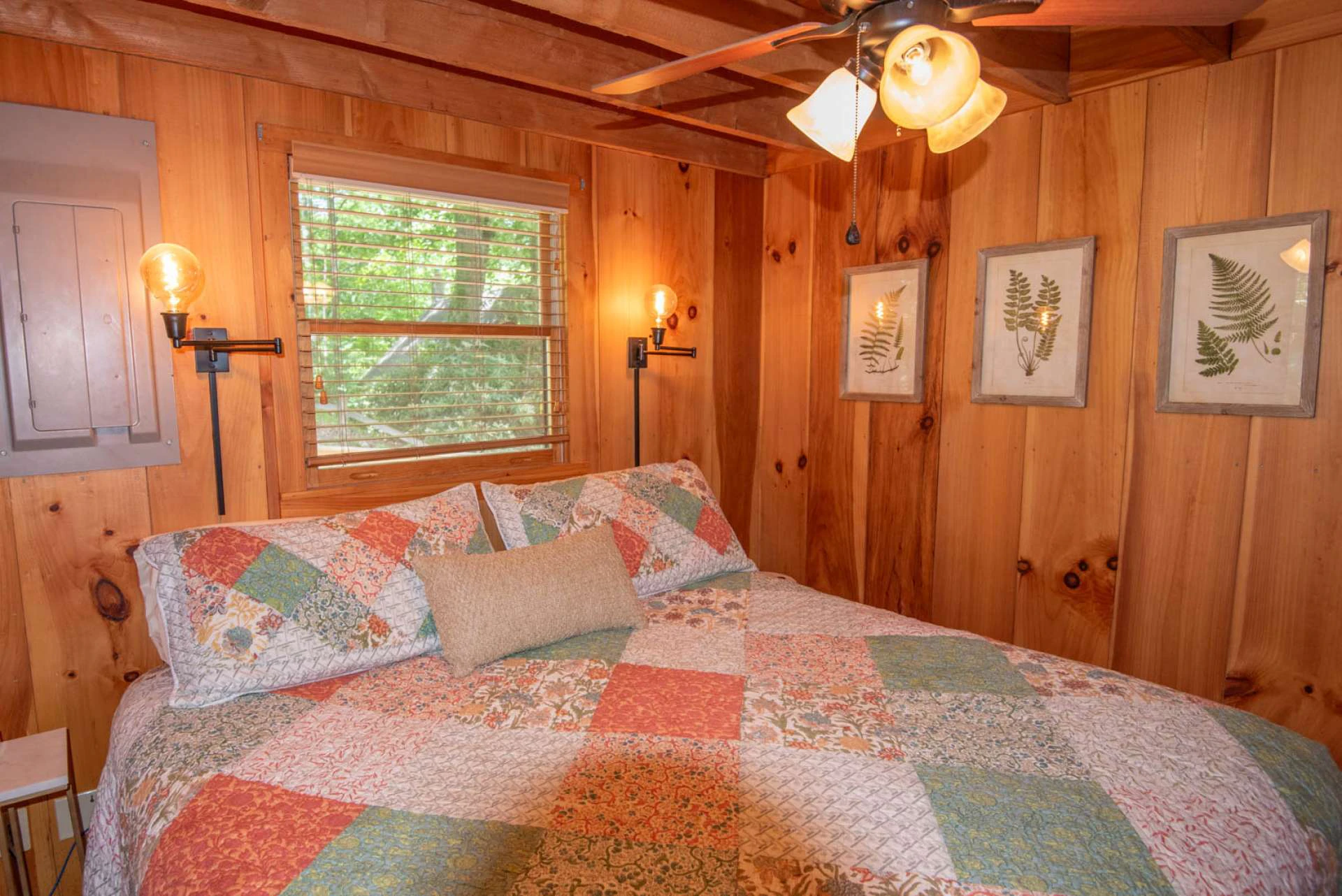 Image number 4 for the current listing