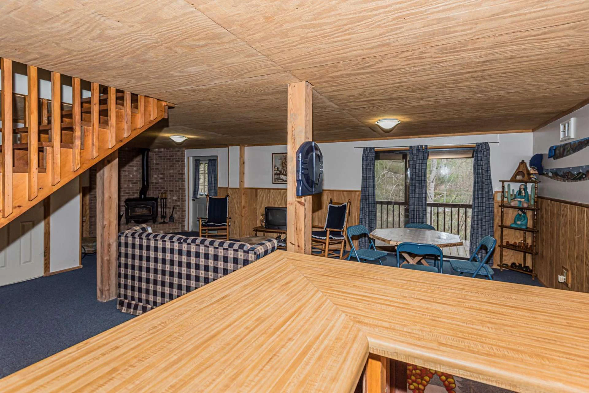 Image number 12 for the current listing