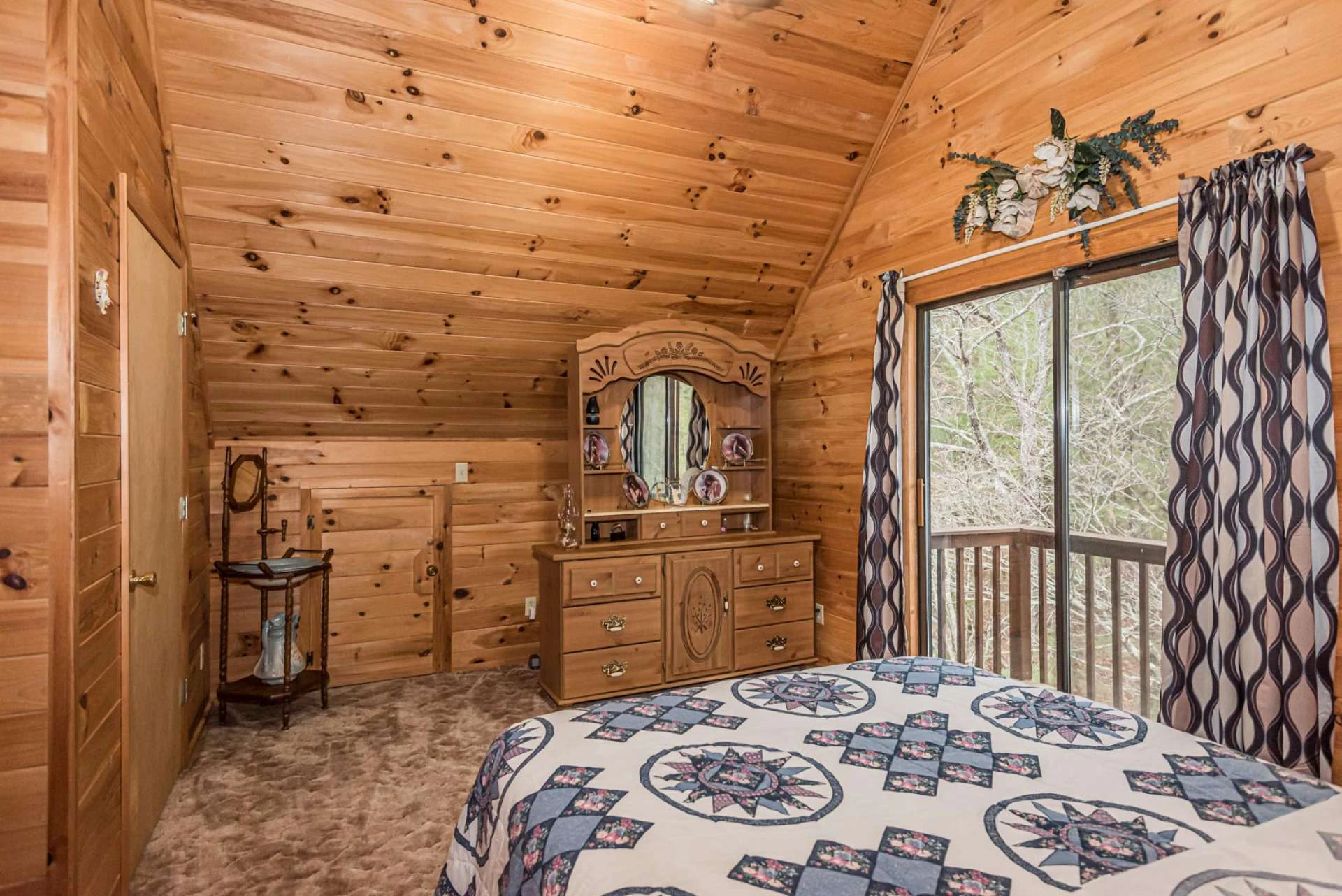 Image number 8 for the current listing