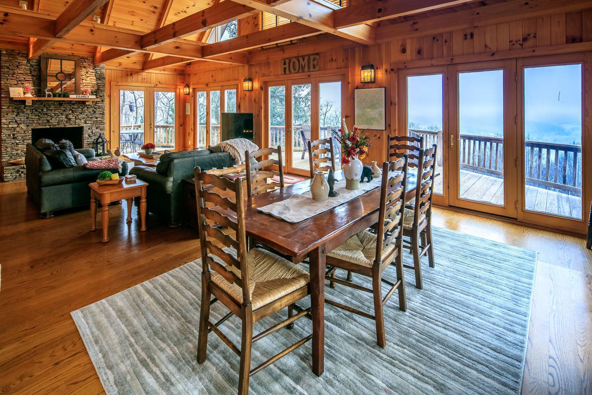 Image number 20 for the current listing