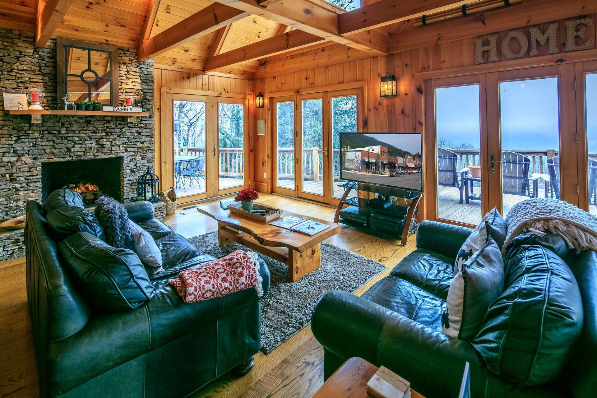 Image number 11 for the current listing