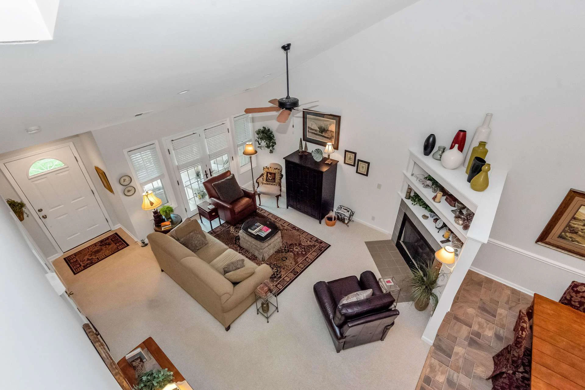 Image number 8 for the current listing