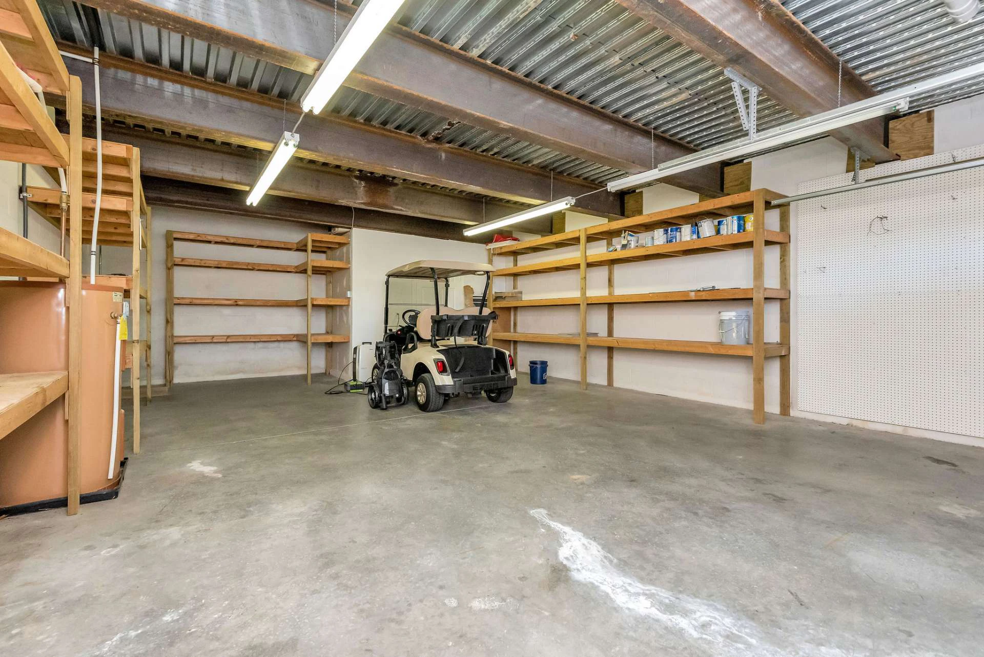 Image number 3 for the current listing