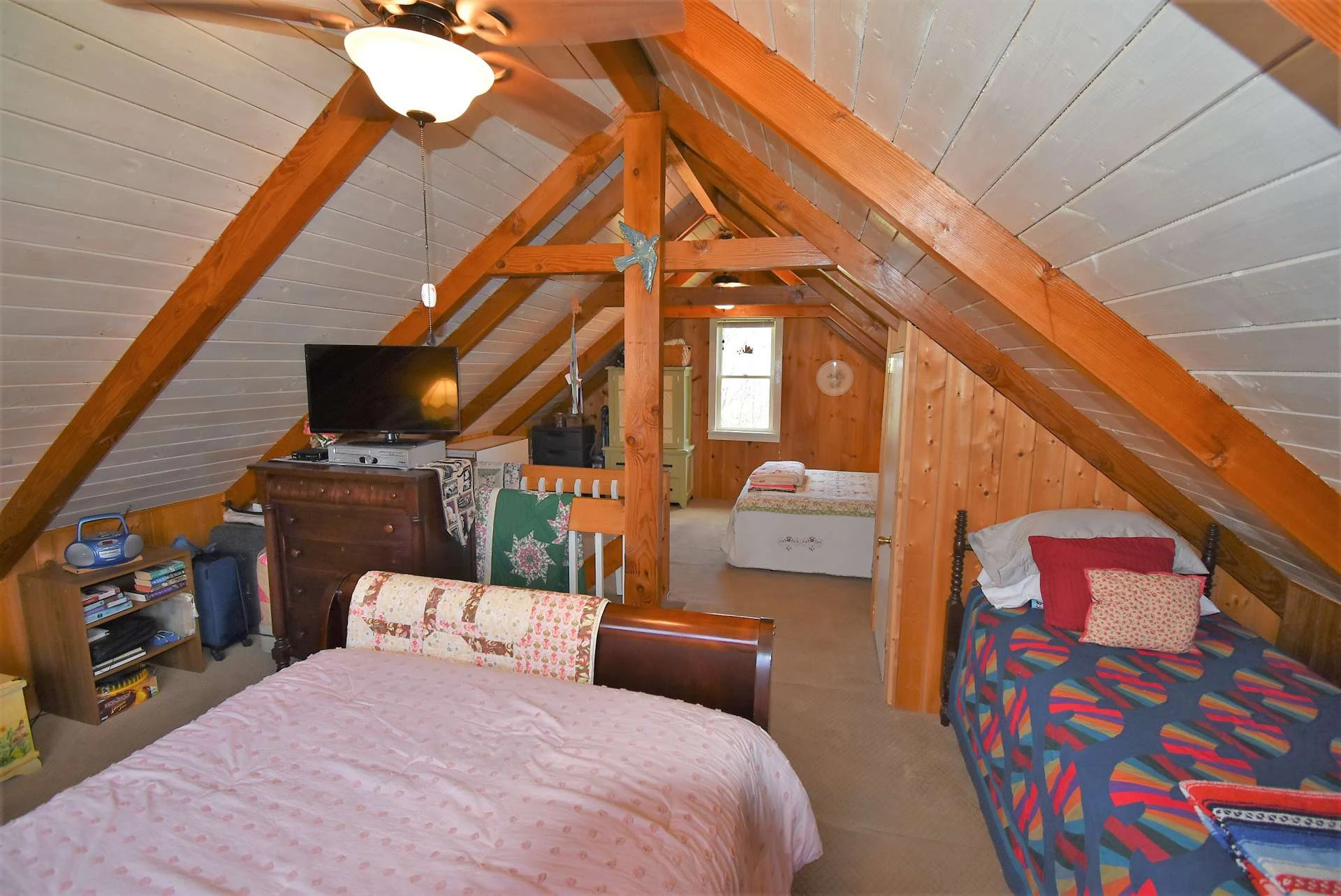 Image number 18 for the current listing