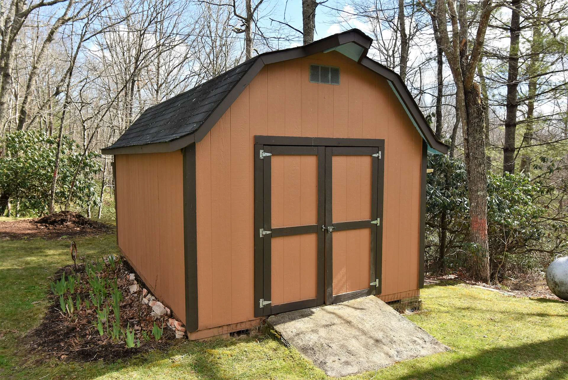 Image number 11 for the current listing