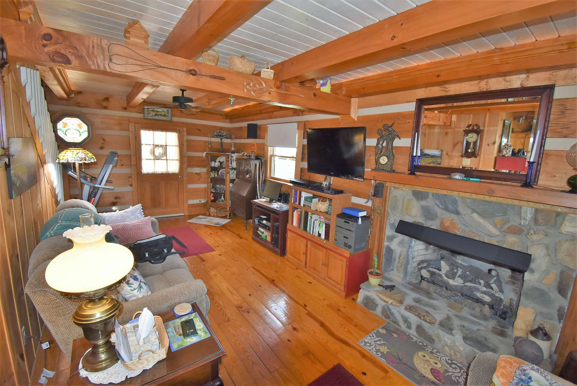 Image number 8 for the current listing