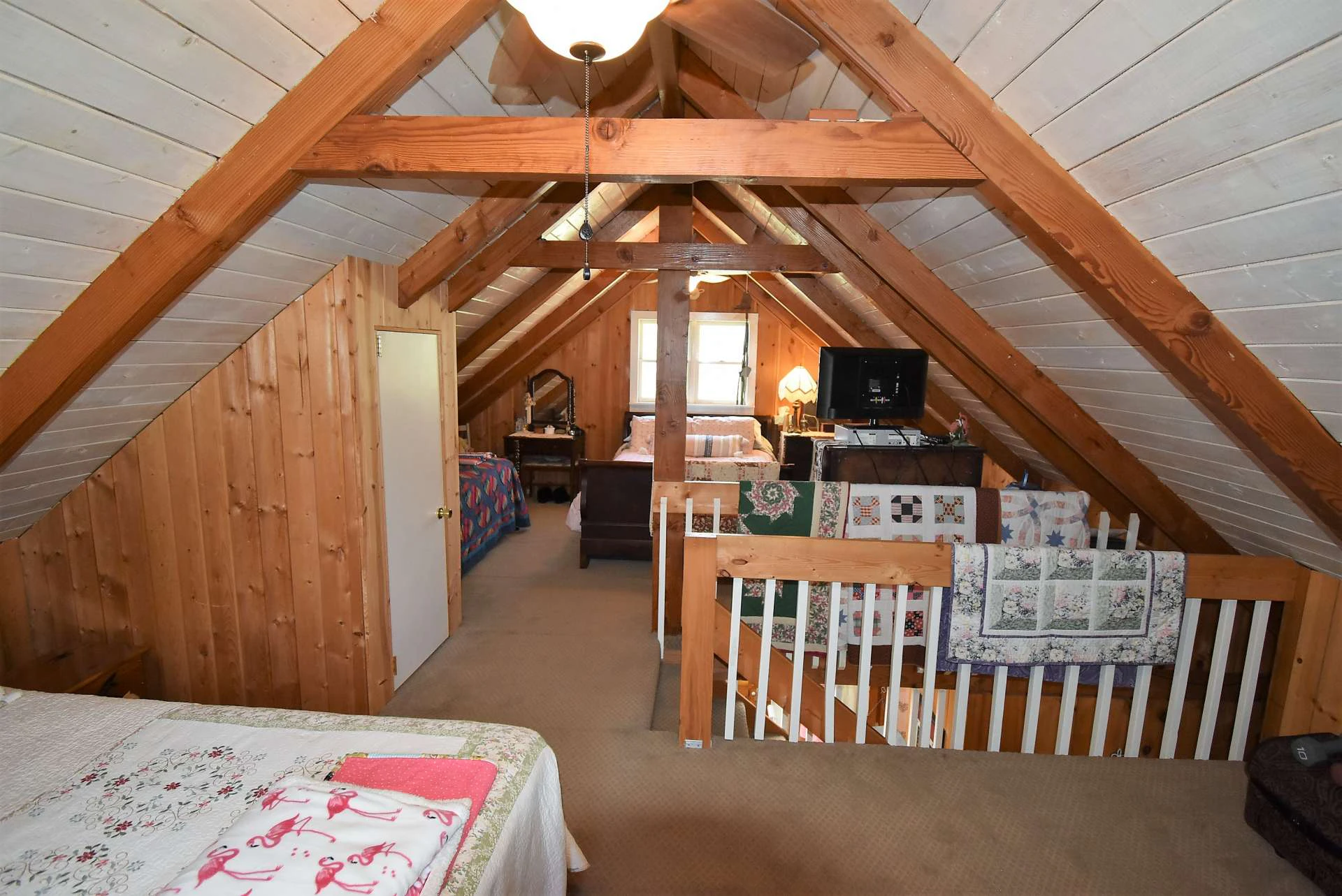 Image number 4 for the current listing