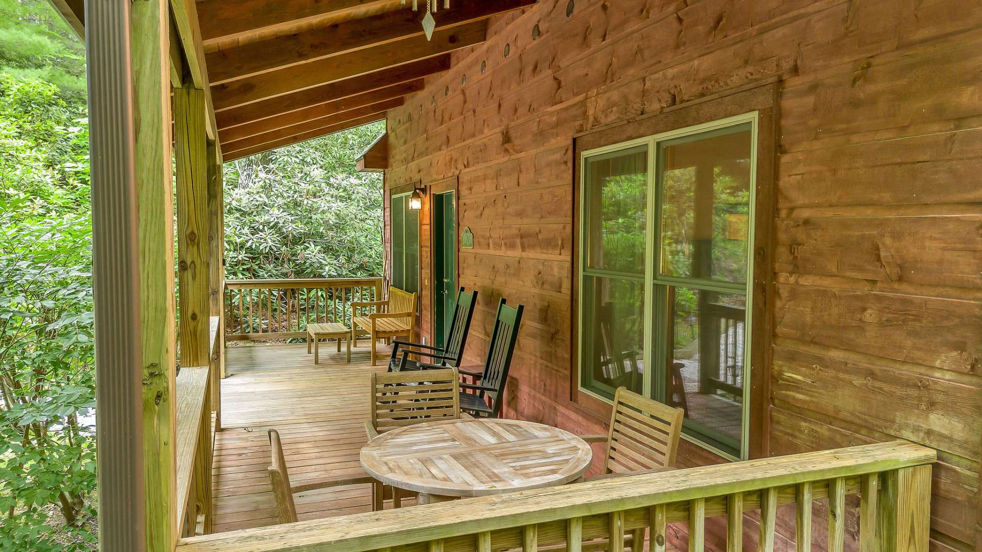 Image number 19 for the current listing