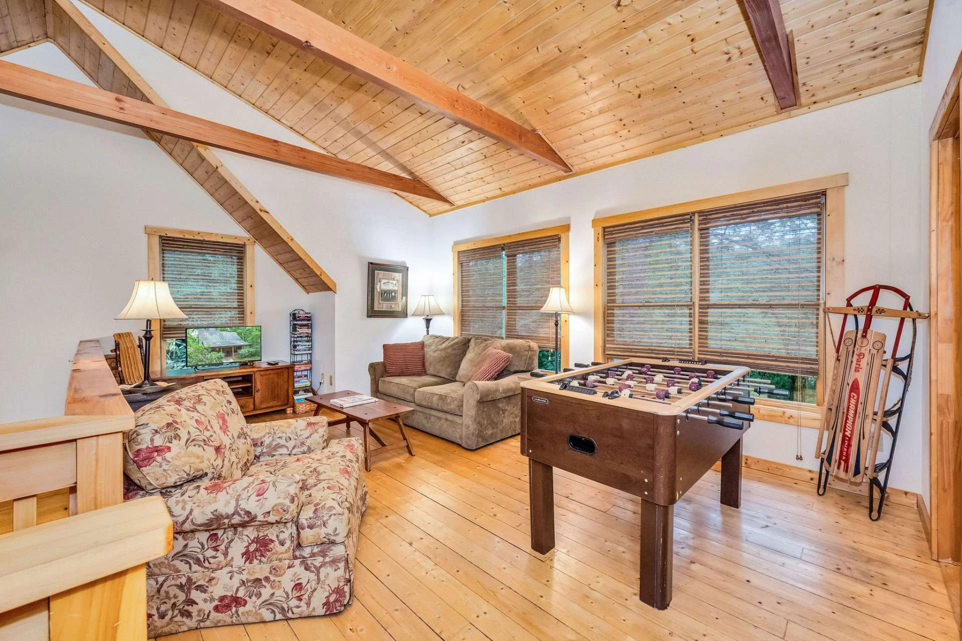 Image number 7 for the current listing