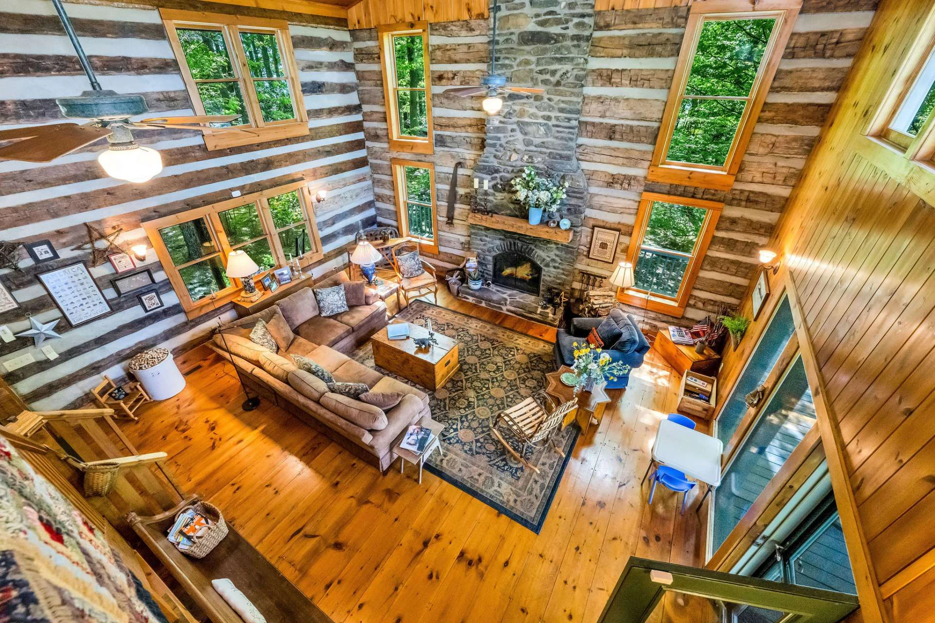 Image number 10 for the current listing