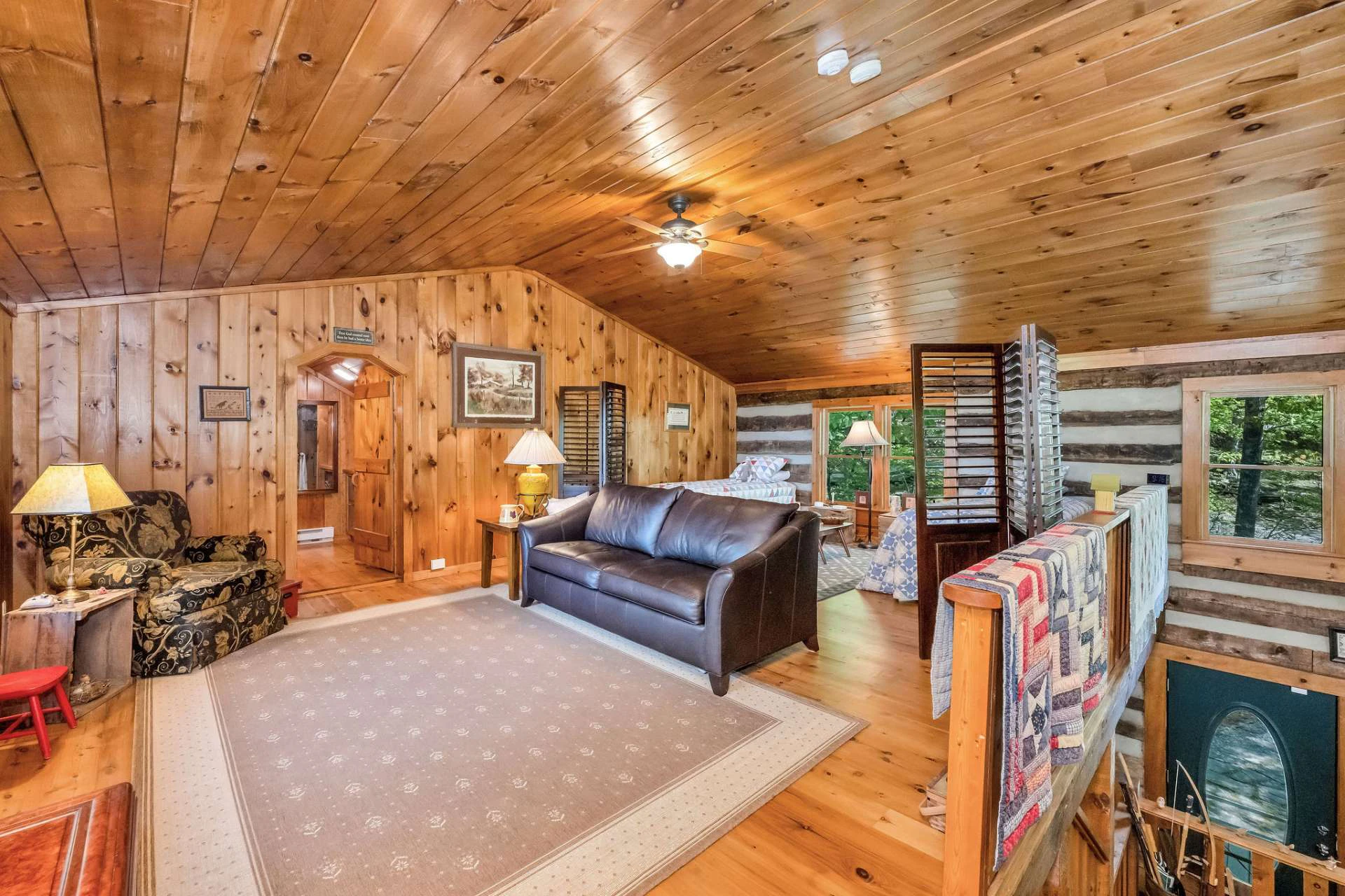 Image number 5 for the current listing