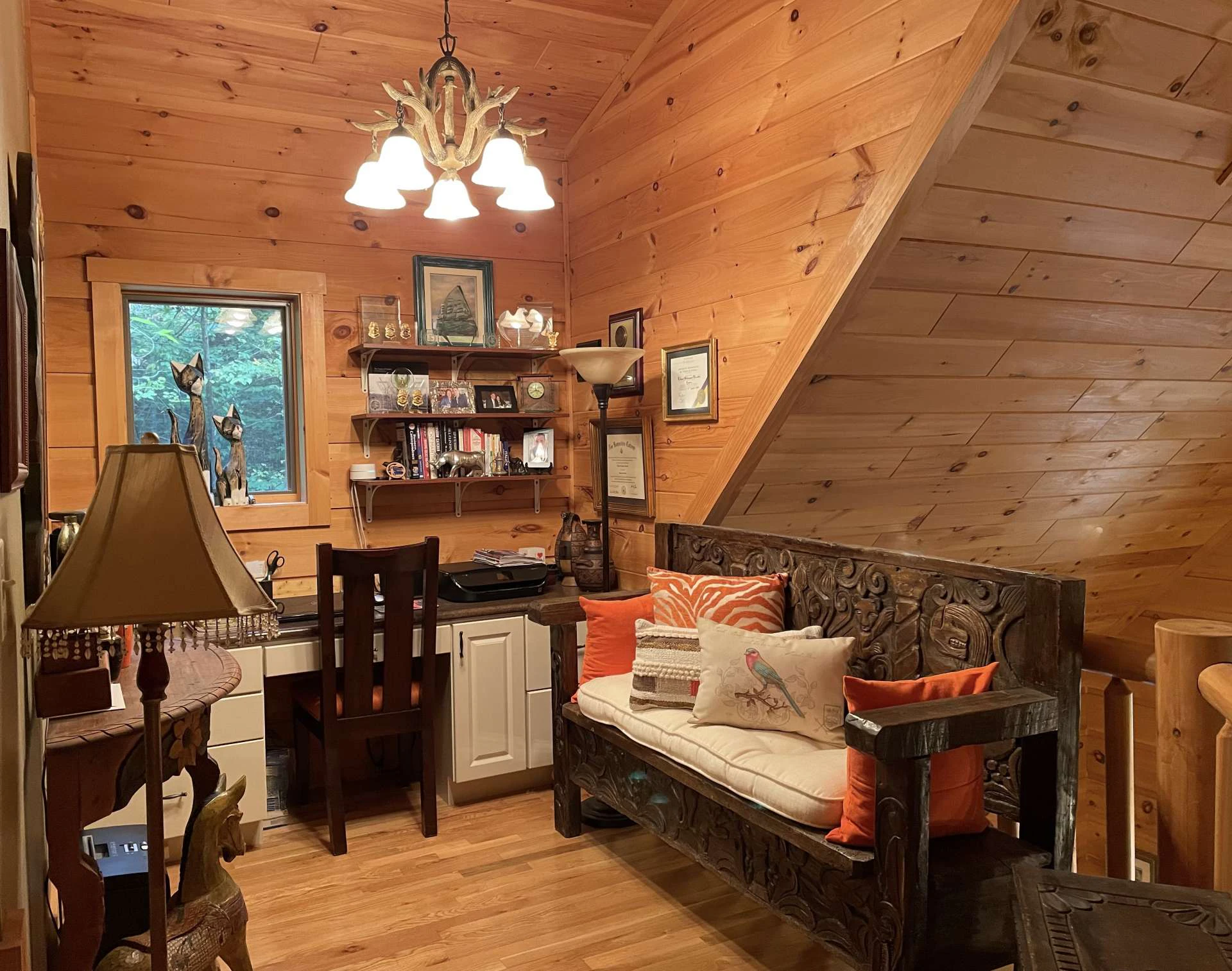 Image number 3 for the current listing