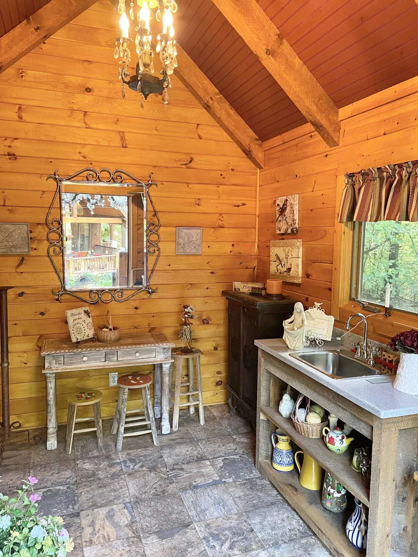 Image number 12 for the current listing
