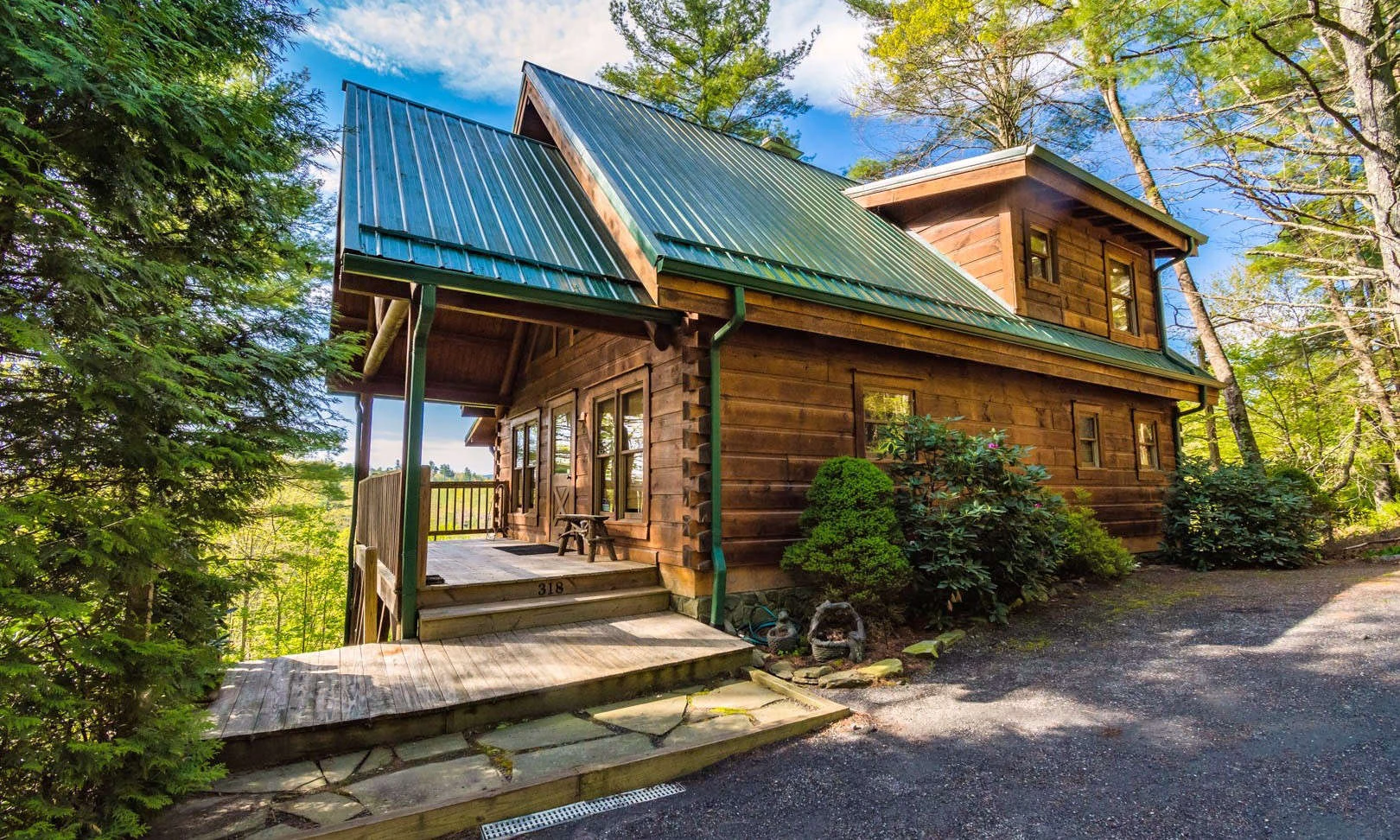 Image number 1 for the current listing