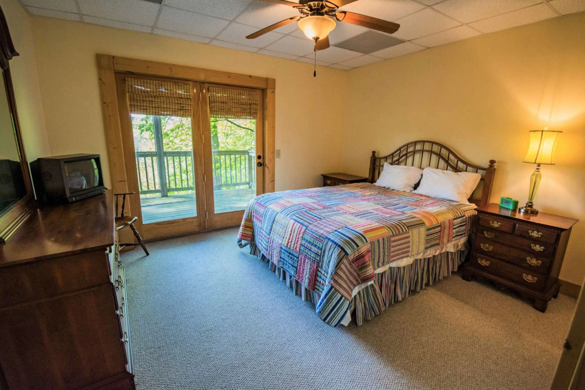 Image number 9 for the current listing