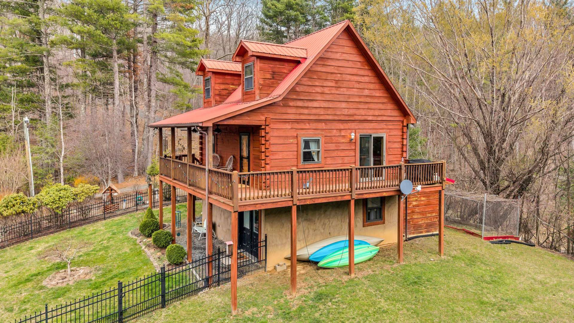 Image number 14 for the current listing