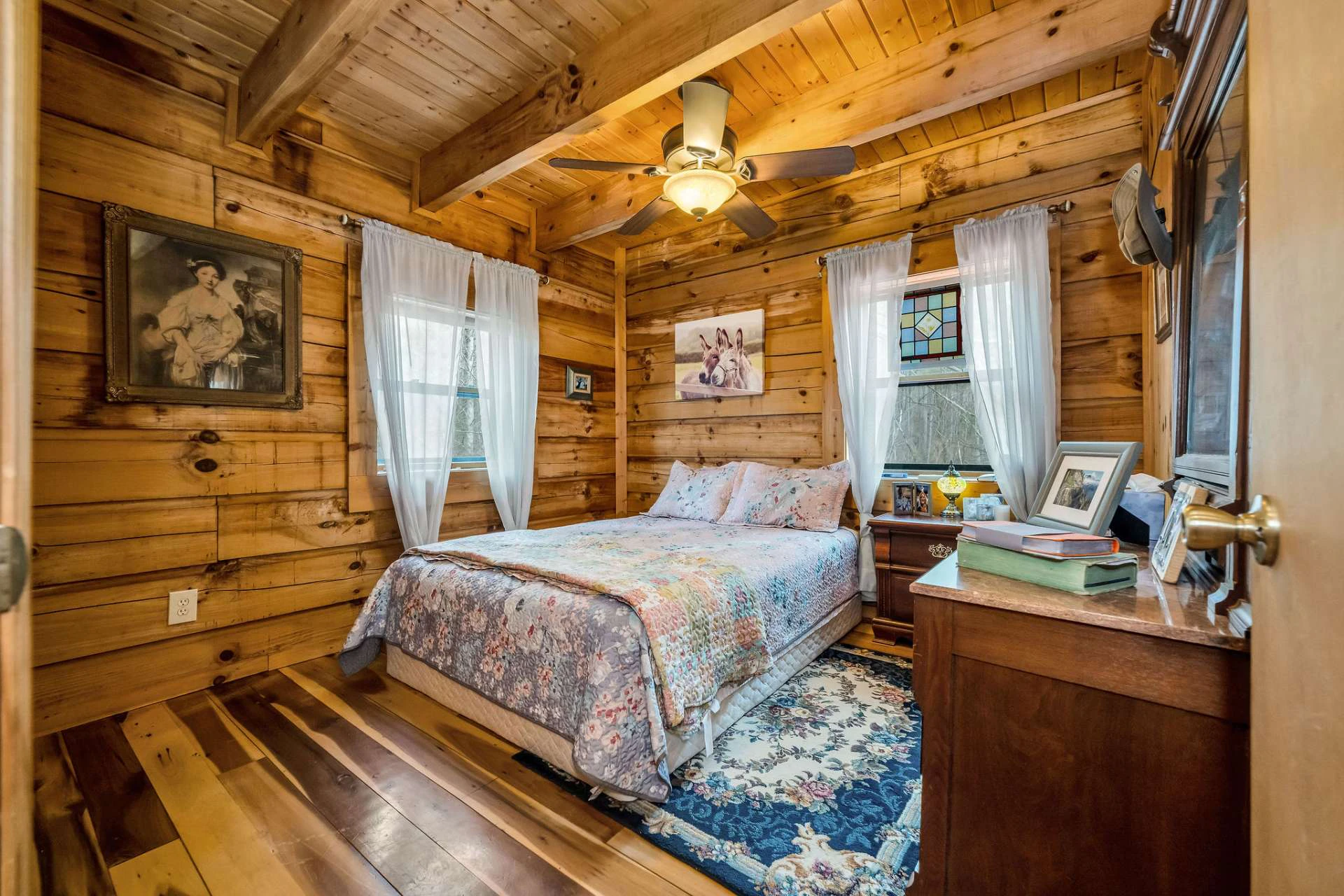 Image number 5 for the current listing