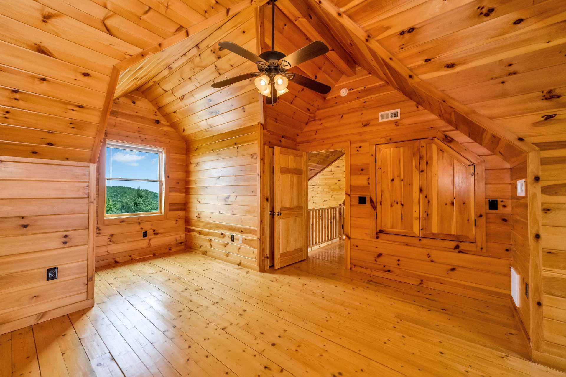 Image number 7 for the current listing