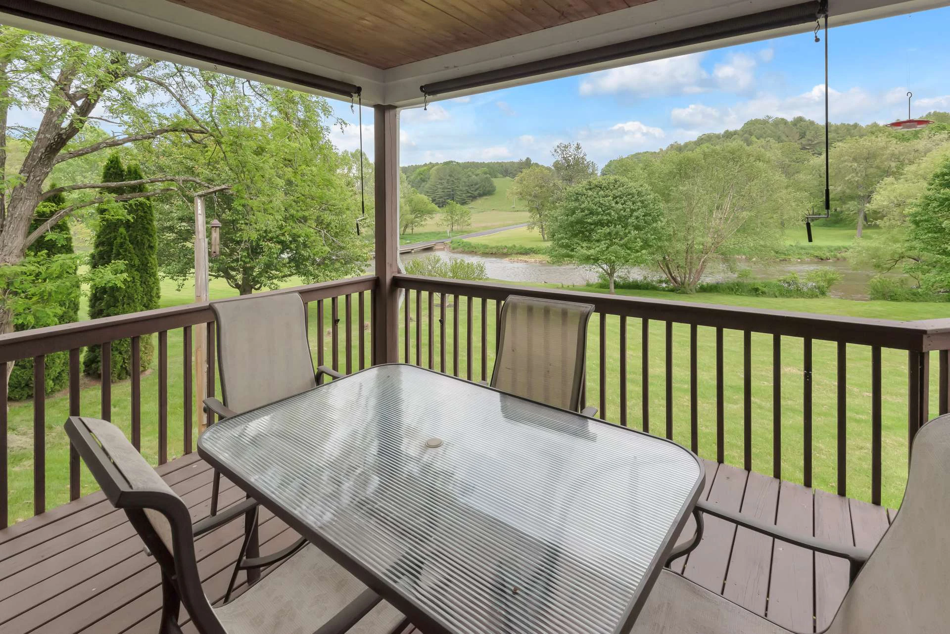 Image number 2 for the current listing