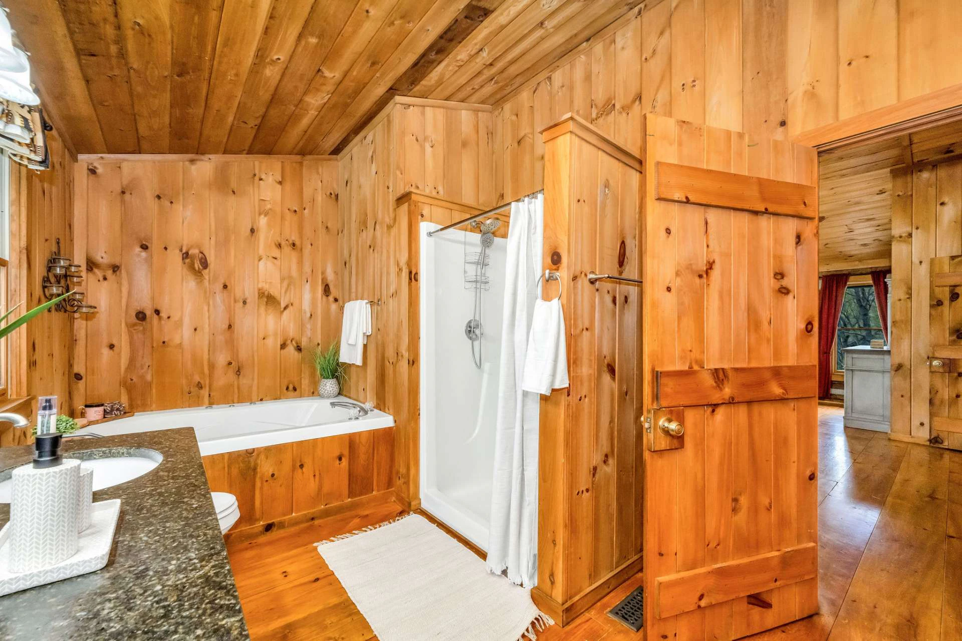 Image number 9 for the current listing