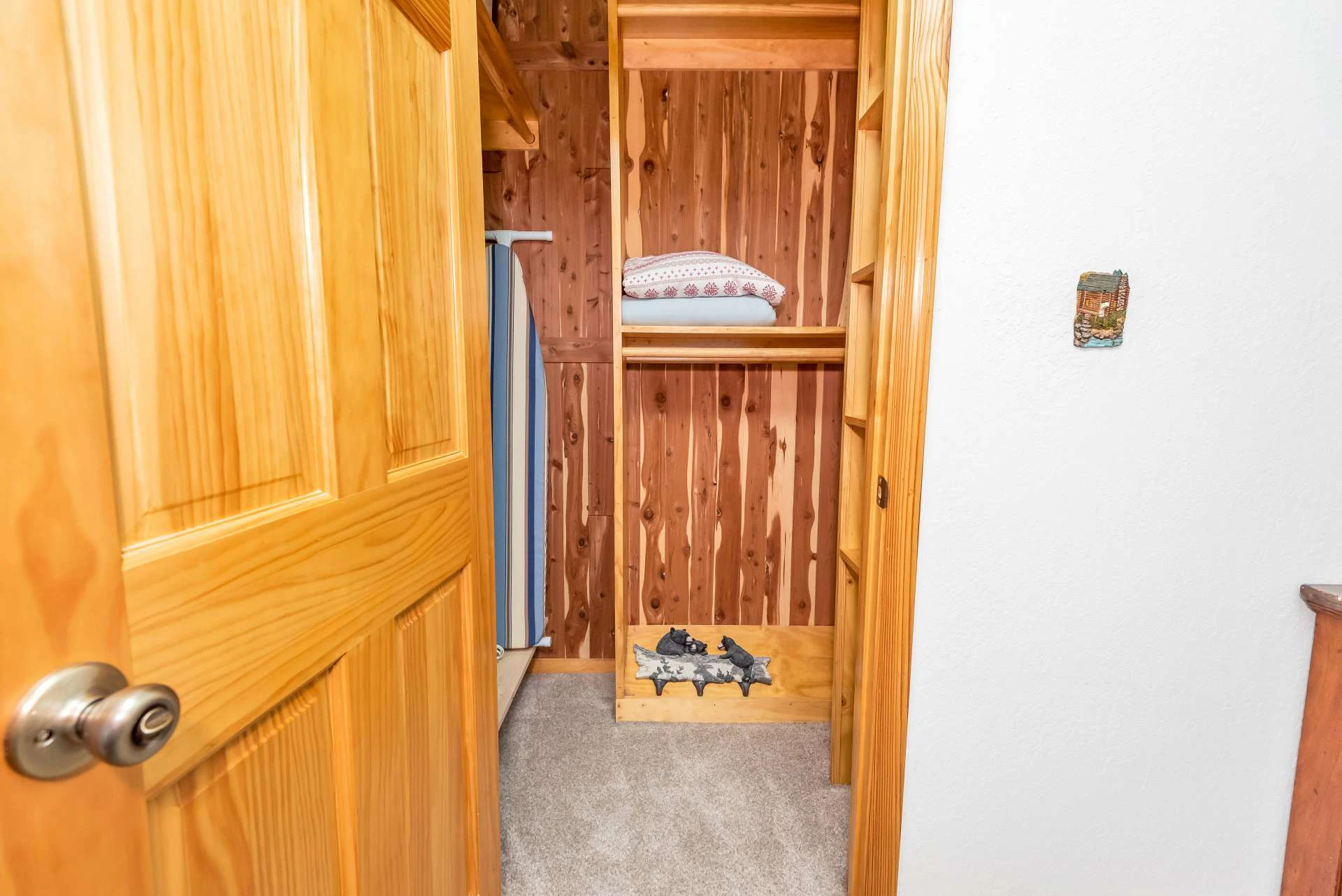 Image number 6 for the current listing