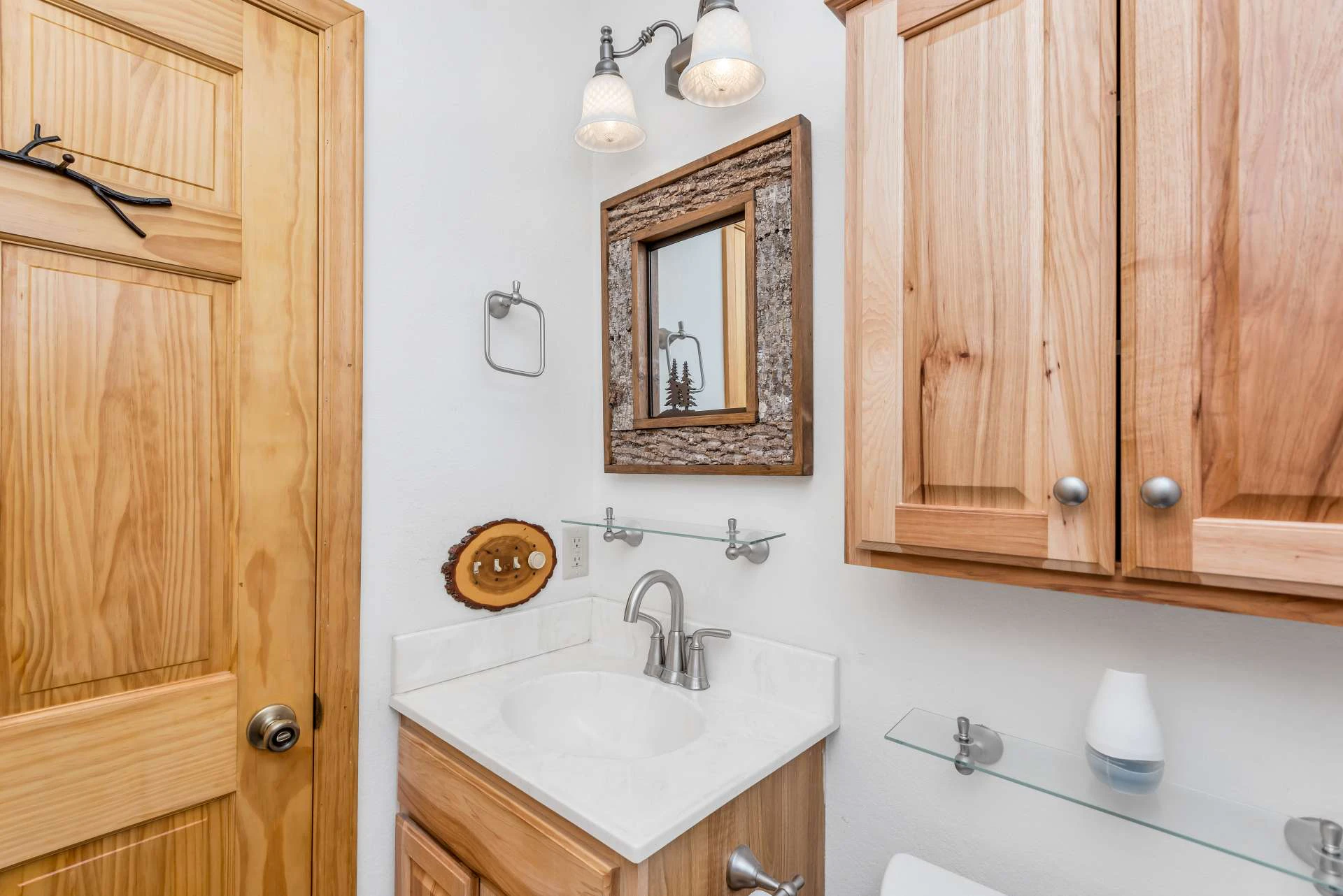 Image number 9 for the current listing