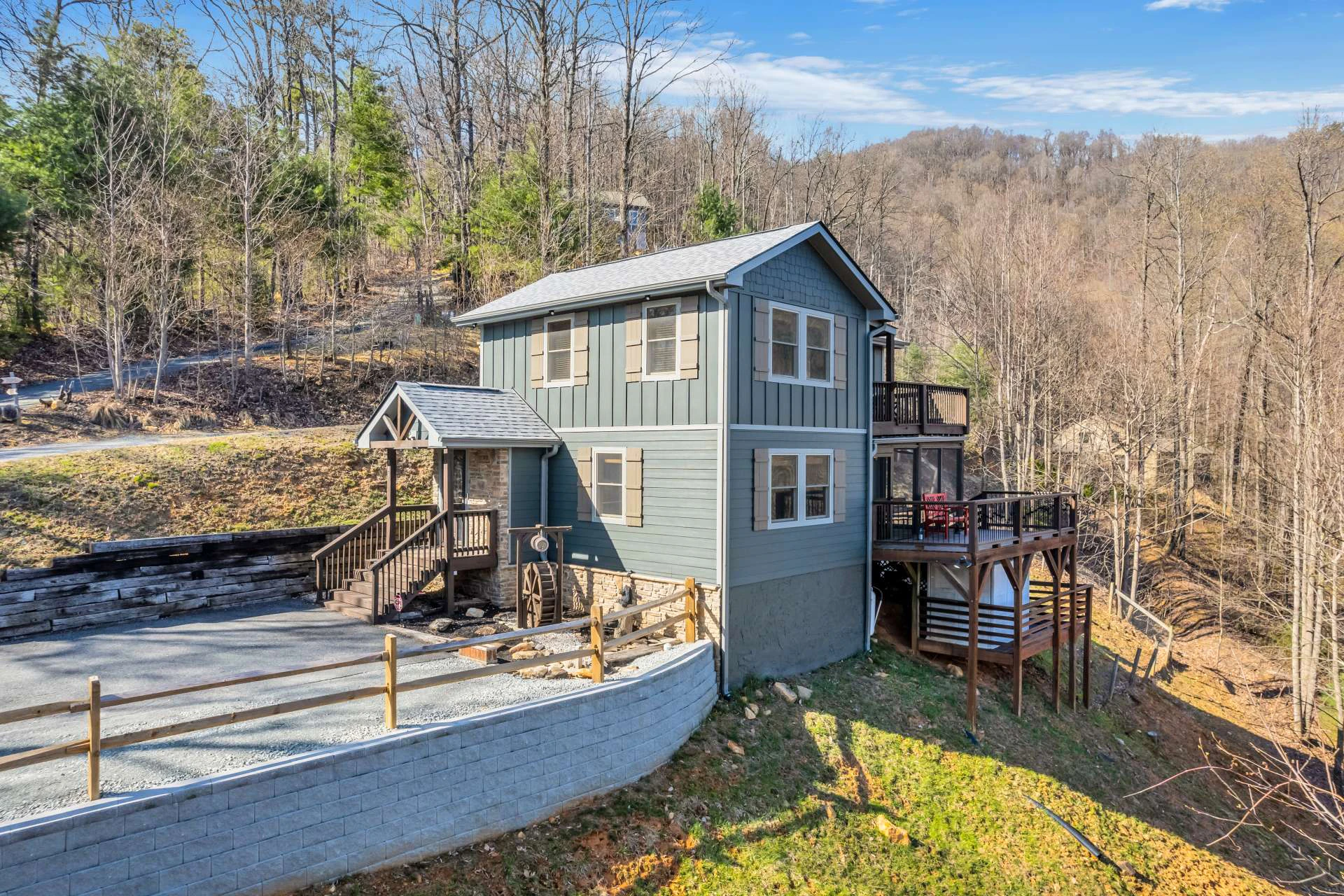 Image number 18 for the current listing