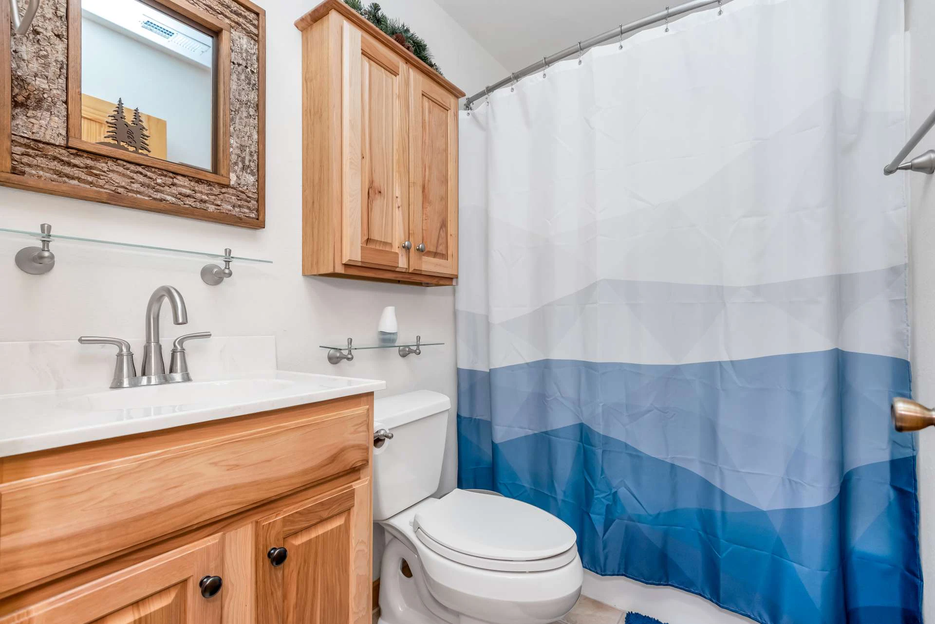 Image number 2 for the current listing
