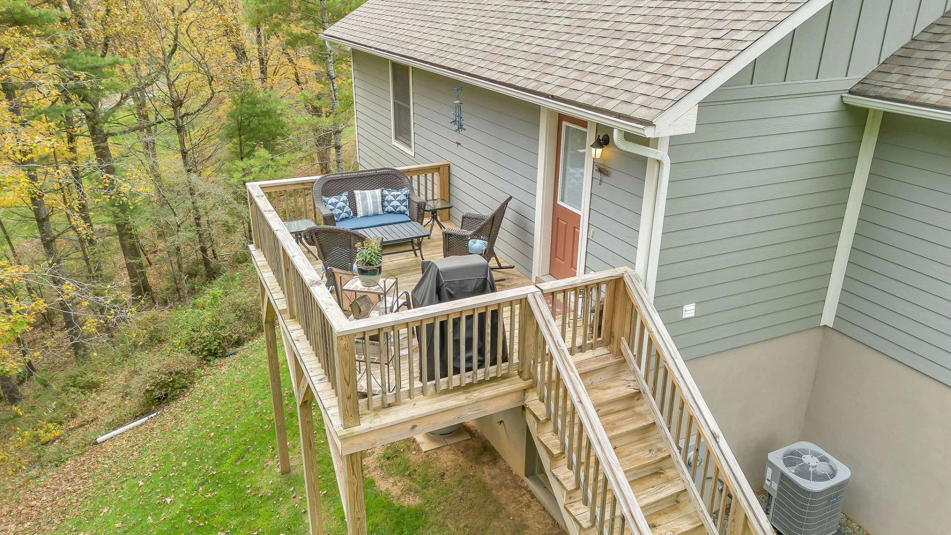 Image number 18 for the current listing
