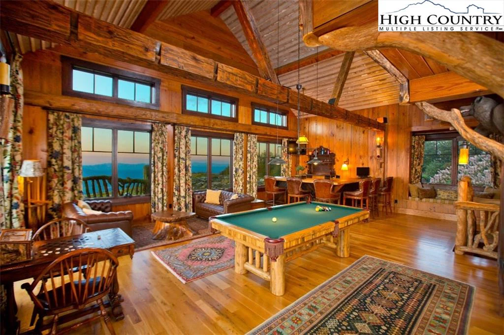 Image number 6 for the current listing