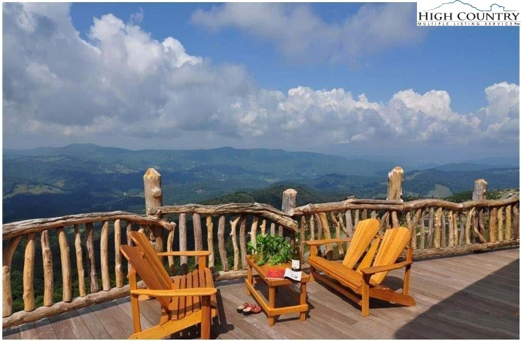 Image number 3 for the current listing