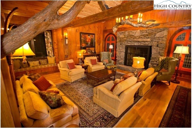 Image number 6 for the current listing