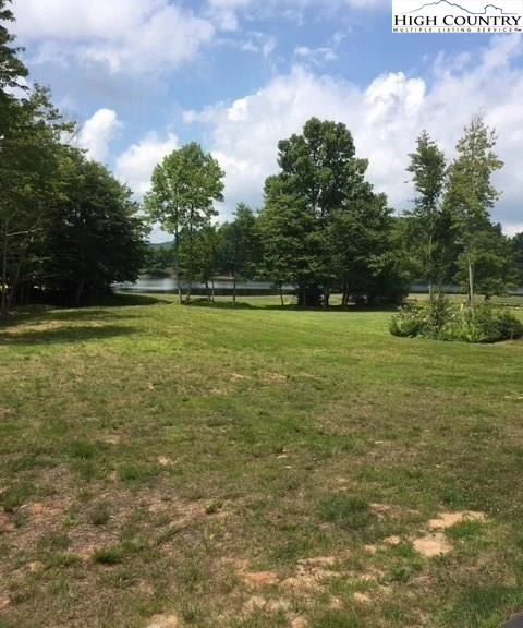 Image number 3 for the current listing