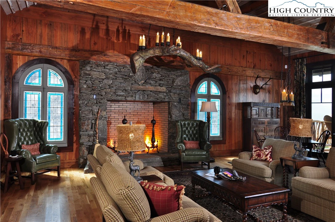 Image number 9 for the current listing