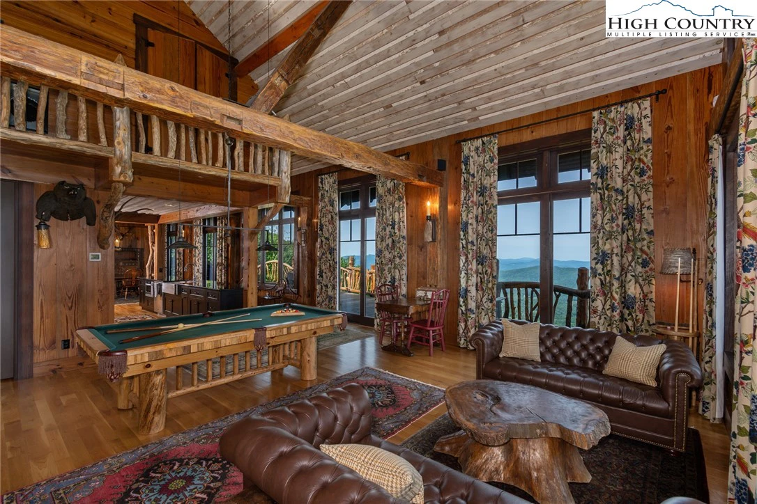Image number 7 for the current listing