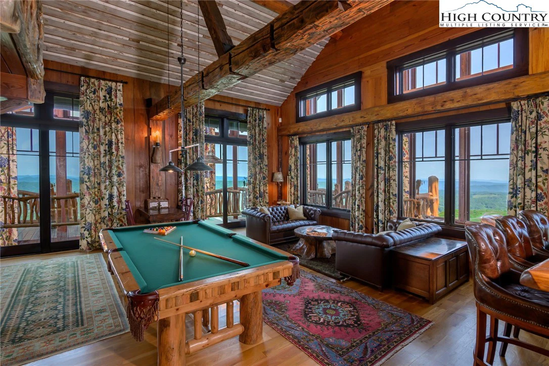 Image number 5 for the current listing