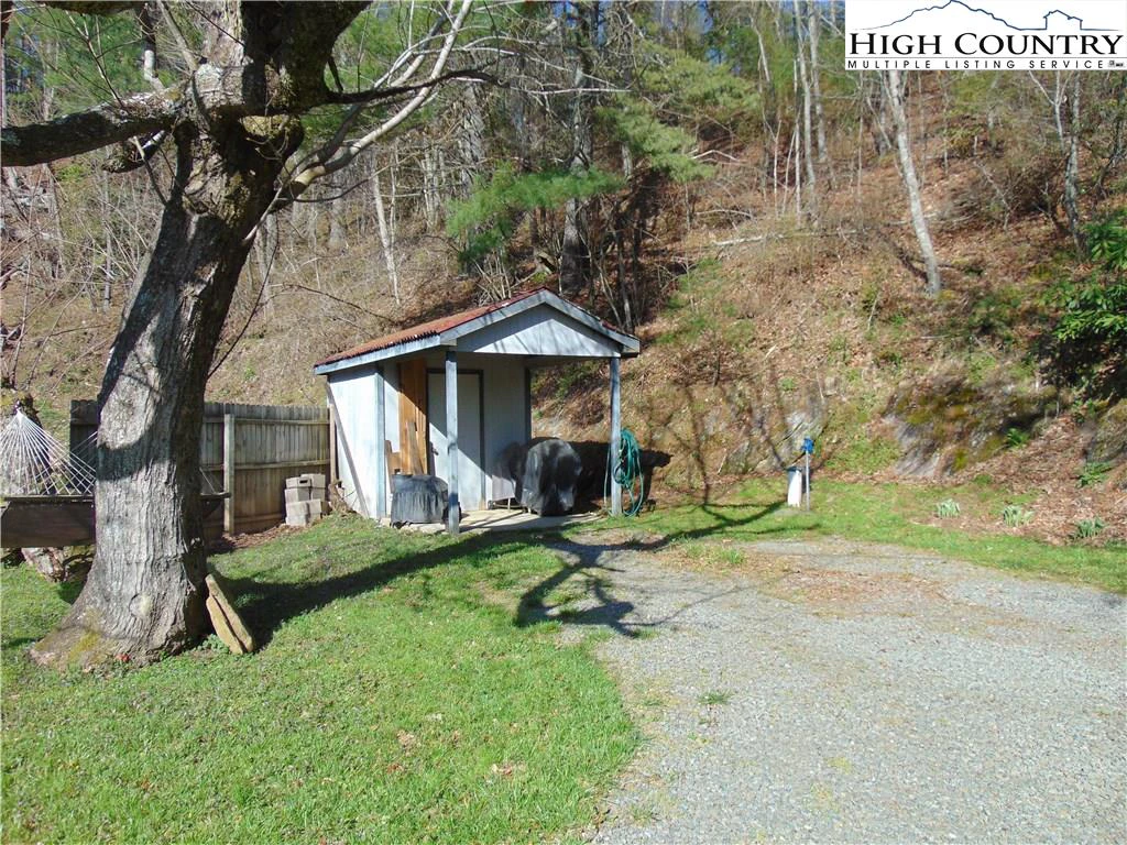 Image number 7 for the current listing